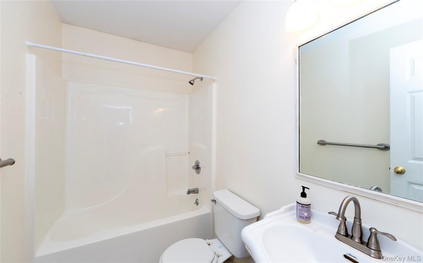 Versatility, comfort, and an exceptional lifestyle come together - photo 17