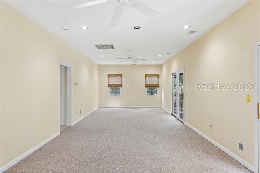 Tucked behind wrought iron gates on over four private, fenced - photo 38