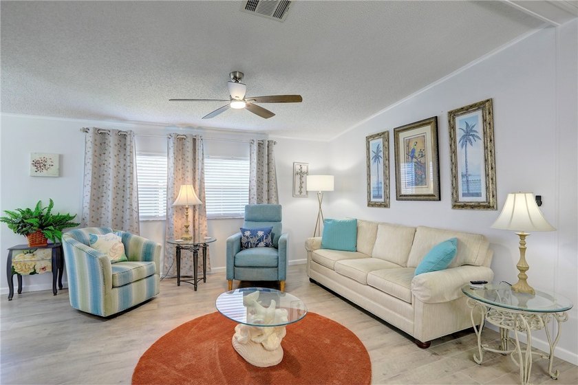 Move right into this furnished 2BR/2BA home on a desirable - photo 8
