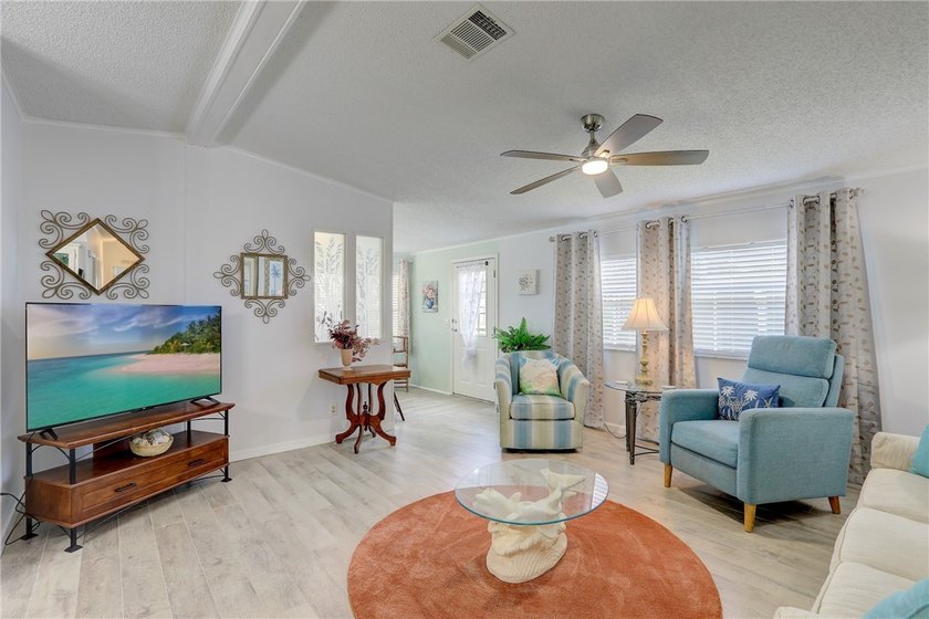 Move right into this furnished 2BR/2BA home on a desirable - photo 9