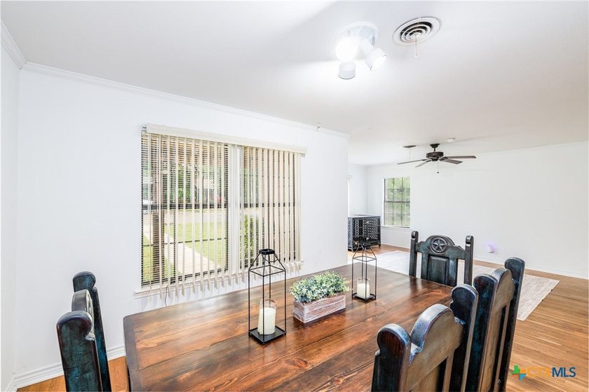 Homes like this are a rare find! Located in one of Luling's most - photo 24