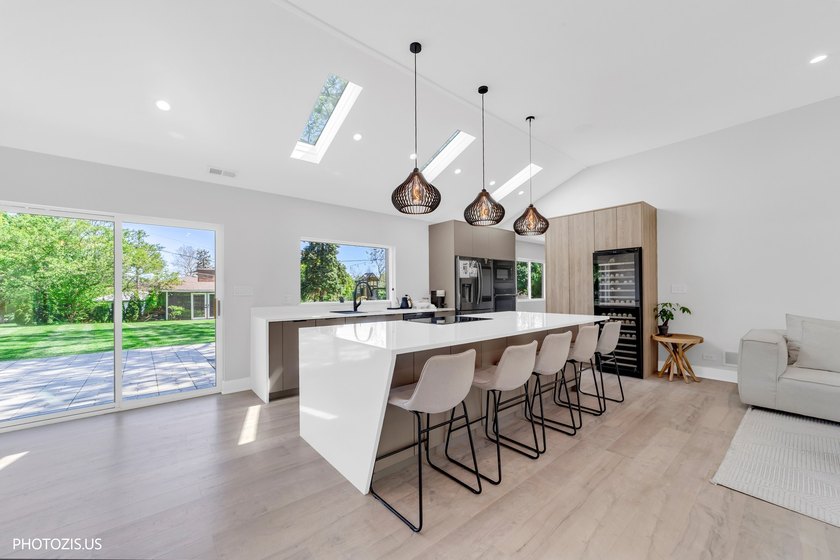 Beautifully remodeled brick ranch in a perfect location! This - photo 8