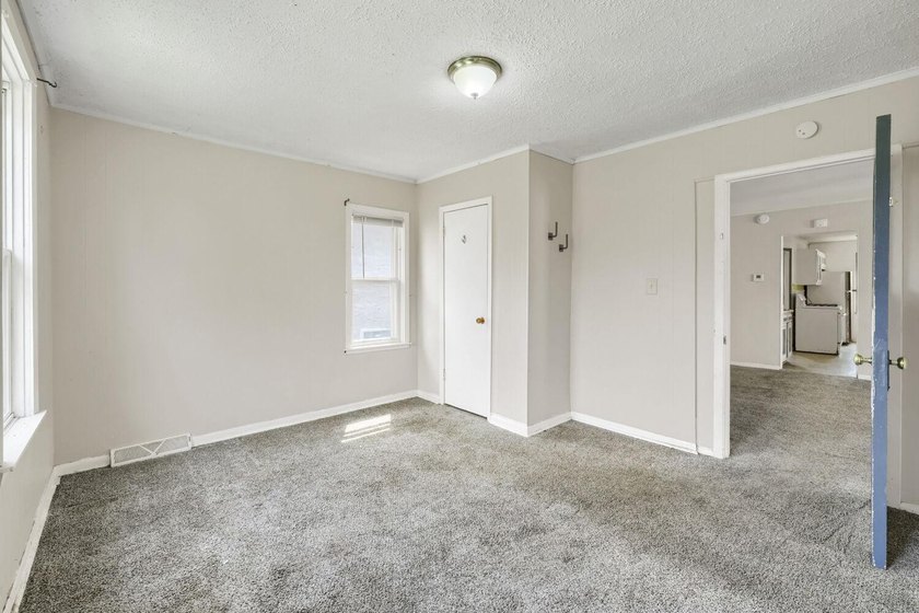 Fantastic investment, flip, or equity-building opportunity at - photo 10