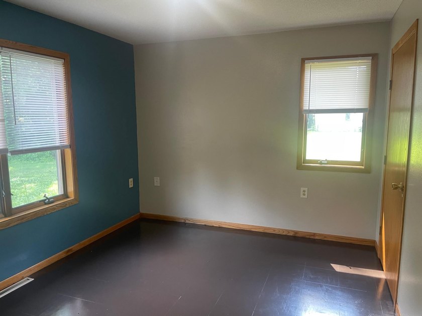 This side-by-side duplex offers a rare blend of flexibility - photo 10