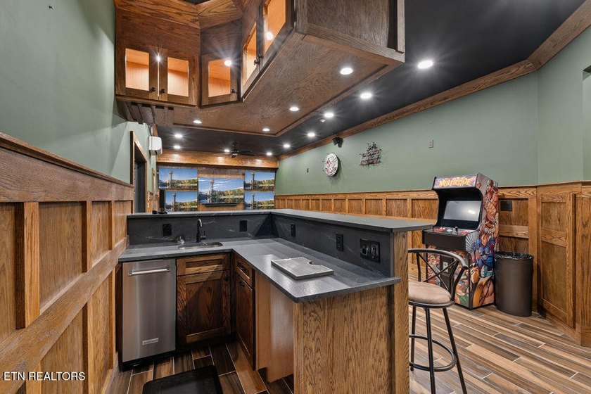 Experience exceptional lakefront living in this custom estate - photo 38