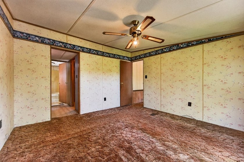 Welcome to 6135 Parrott Mountain Road! Conveniently located in - photo 12