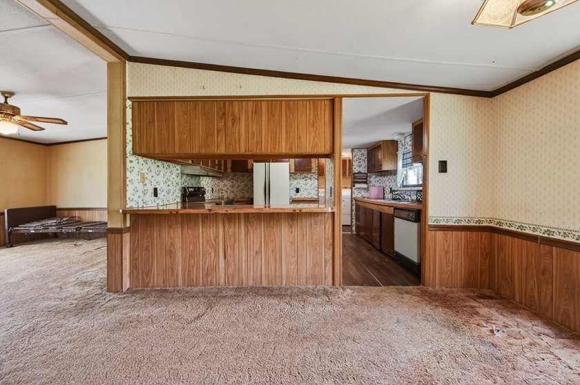 Welcome to 6135 Parrott Mountain Road! Conveniently located in - photo 18