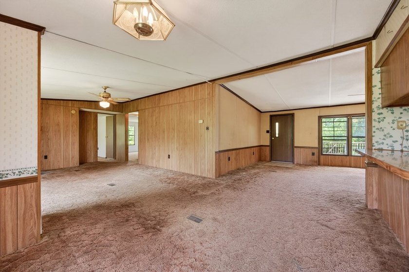 Welcome to 6135 Parrott Mountain Road! Conveniently located in - photo 25