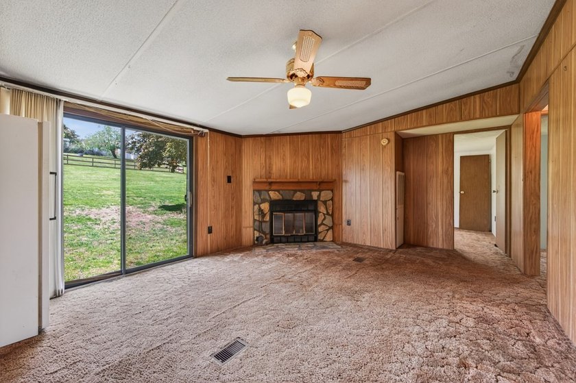 Welcome to 6135 Parrott Mountain Road! Conveniently located in - photo 27