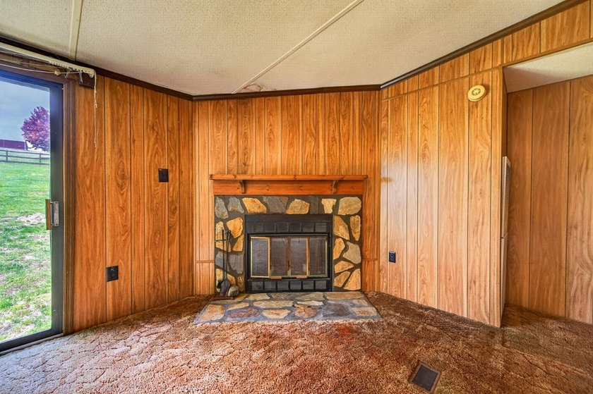 Welcome to 6135 Parrott Mountain Road! Conveniently located in - photo 28
