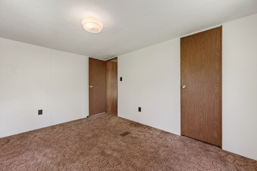 Welcome to 6135 Parrott Mountain Road! Conveniently located in - photo 40
