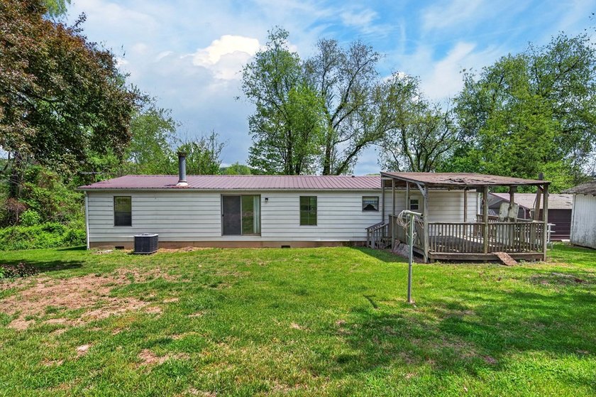 Welcome to 6135 Parrott Mountain Road! Conveniently located in - photo 48