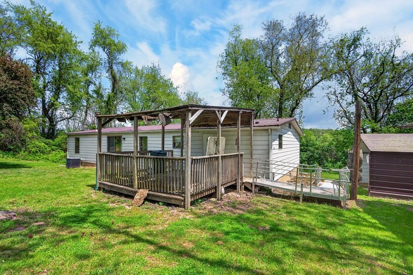 Welcome to 6135 Parrott Mountain Road! Conveniently located in - photo 49