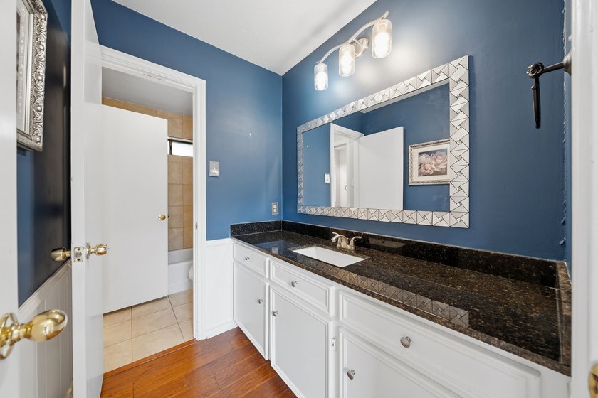 Nestled in the heart of highly sought-after Canyon Creek, this - photo 16