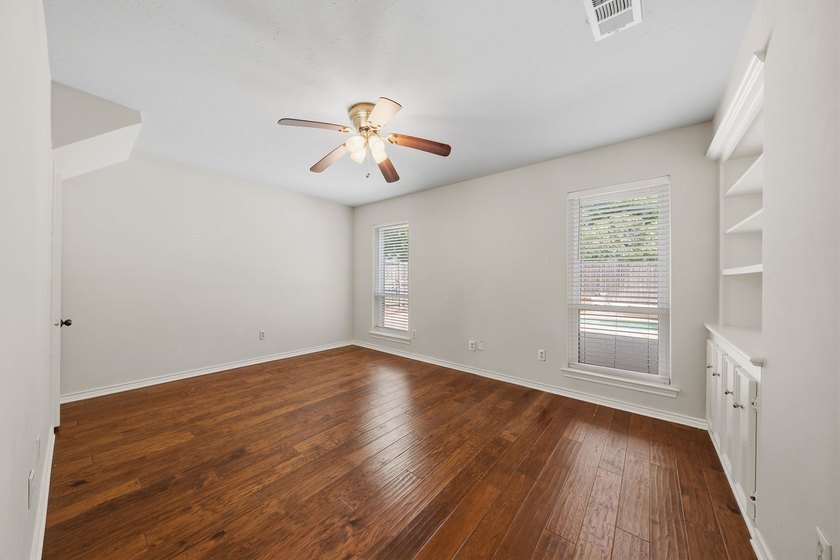 Nestled in the heart of highly sought-after Canyon Creek, this - photo 17