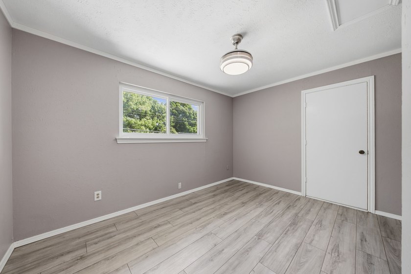 Nestled in the heart of highly sought-after Canyon Creek, this - photo 20