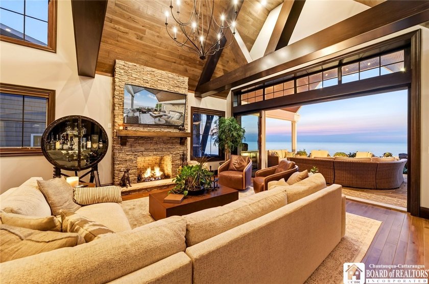 Luxury Lakefront Living! Experience breathtaking Lake Erie views - photo 7