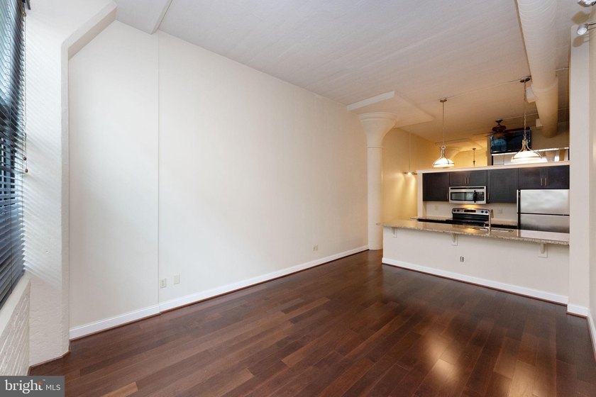 Step into elevated city living with this stunning, light-filled - photo 6