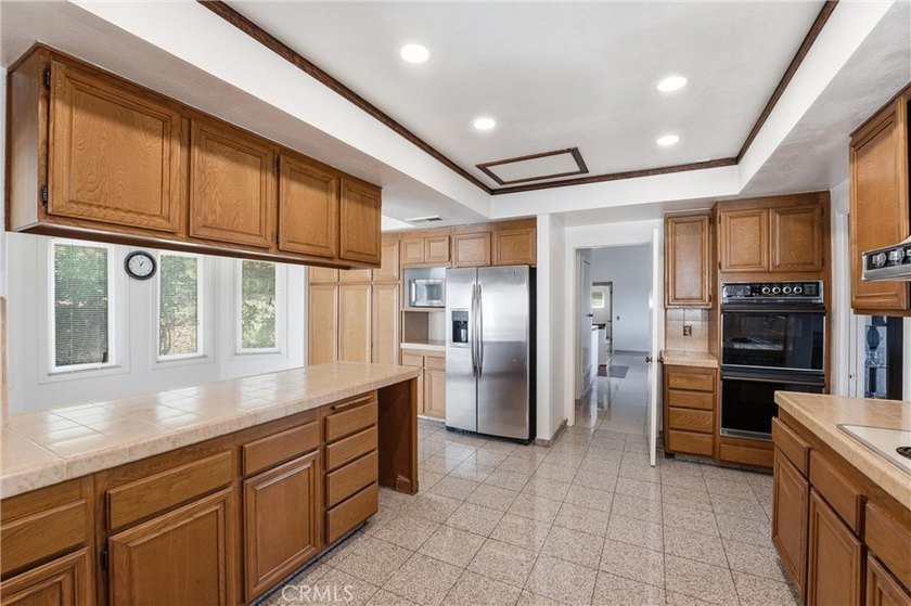 PRICE IMPROVED | $150,000 reduction on this exceptional luxury - photo 11