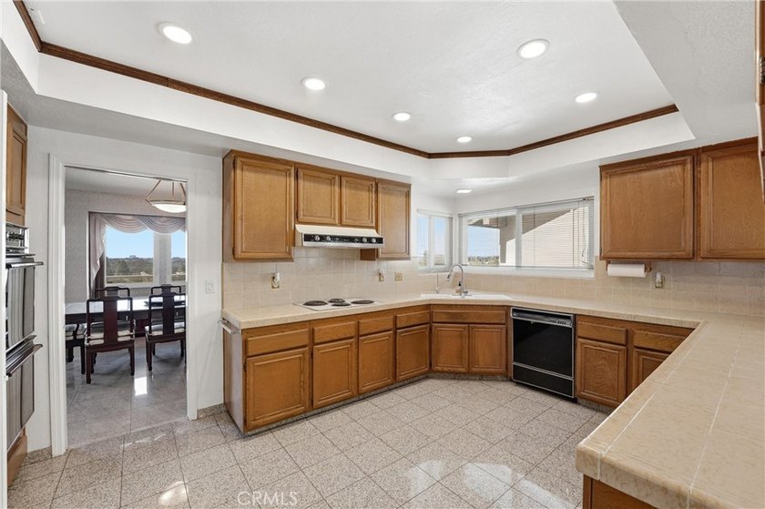 PRICE IMPROVED | $150,000 reduction on this exceptional luxury - photo 12