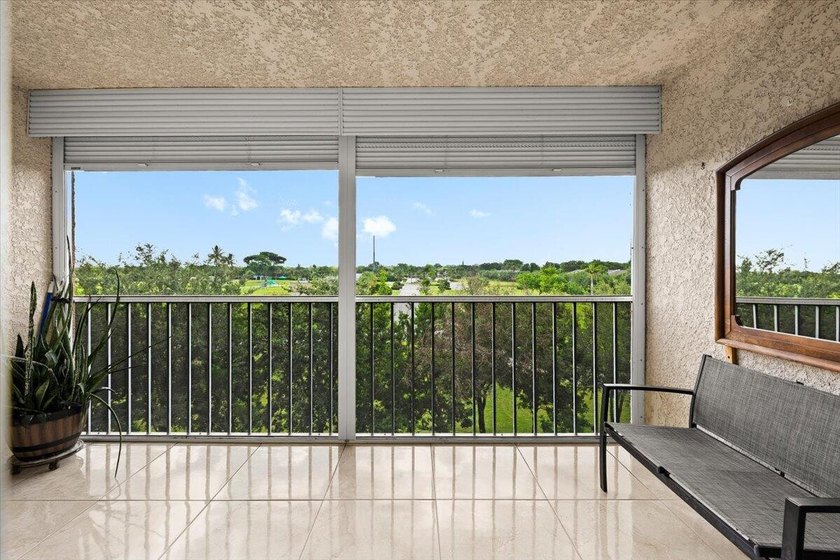 Gorgeous newly updated condo in the heart of Deerfield Beach! - photo 14