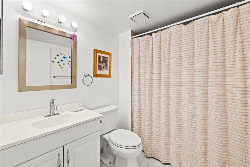 Gorgeous newly updated condo in the heart of Deerfield Beach! - photo 24