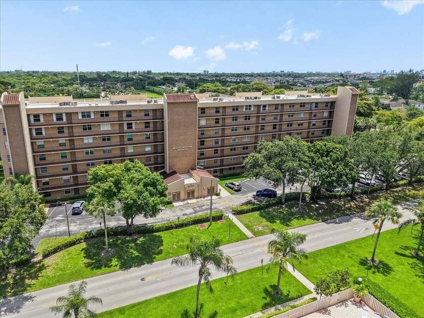 Gorgeous newly updated condo in the heart of Deerfield Beach! - photo 25