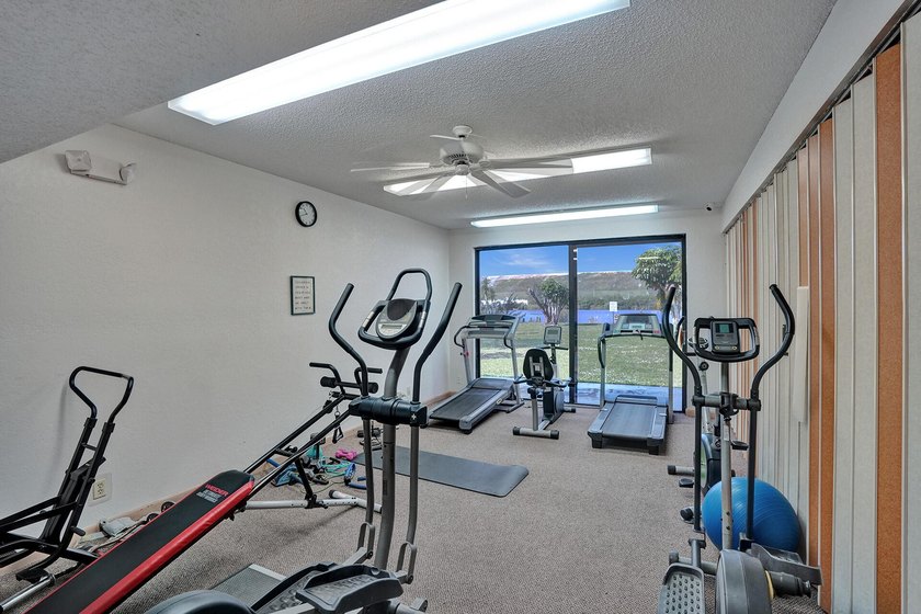 Gorgeous newly updated condo in the heart of Deerfield Beach! - photo 39