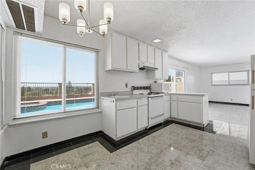 PRICE IMPROVED | $150,000 reduction on this exceptional luxury - photo 44