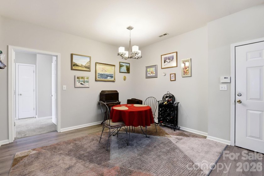 Welcome home to this beautifully maintained 3-bedroom - photo 3