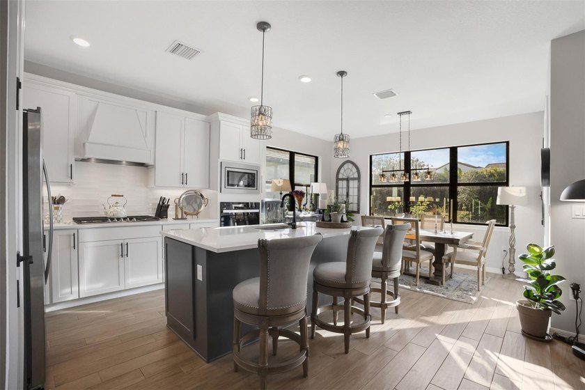 Enjoy resort-style living in Oak Tree, a premier gated community - photo 19