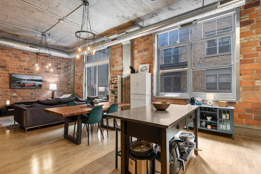 Welcome to Sexton Lofts, a charming piece of history built in - photo 11