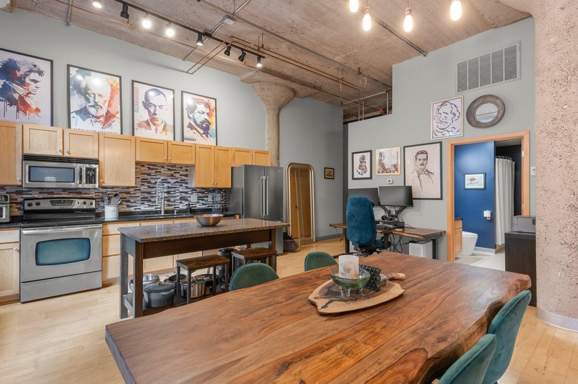 Welcome to Sexton Lofts, a charming piece of history built in - photo 12