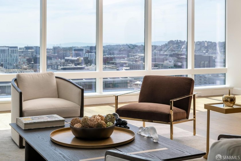 Rising above the city on the 16th floor of the prestigious Four - photo 14