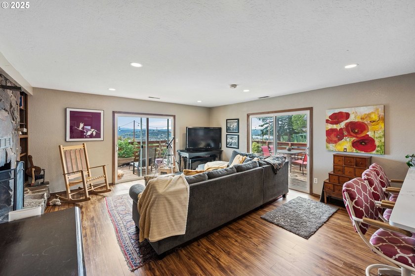 Custom Updated Home on Telegraph Hill with Bay Views.This - photo 19