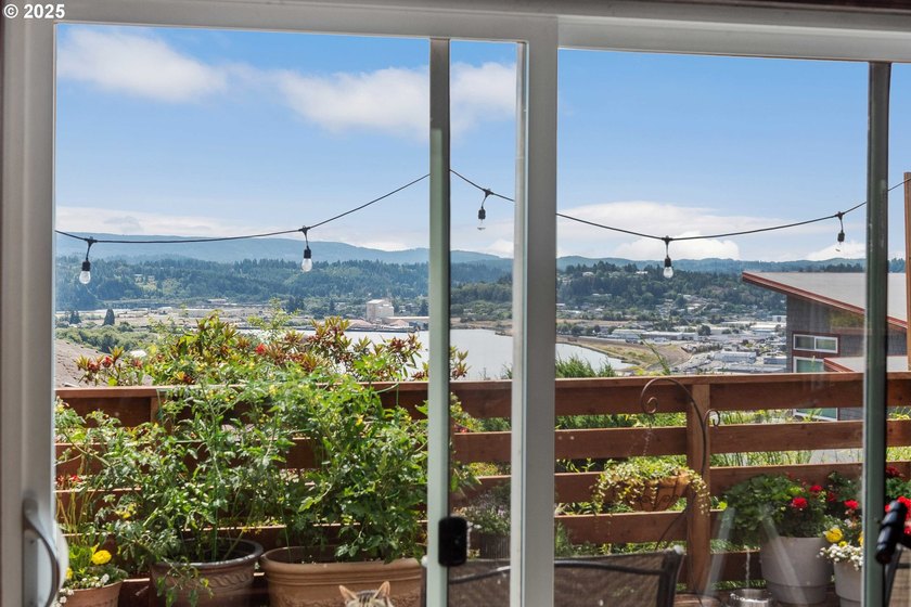 Custom Updated Home on Telegraph Hill with Bay Views.This - photo 20
