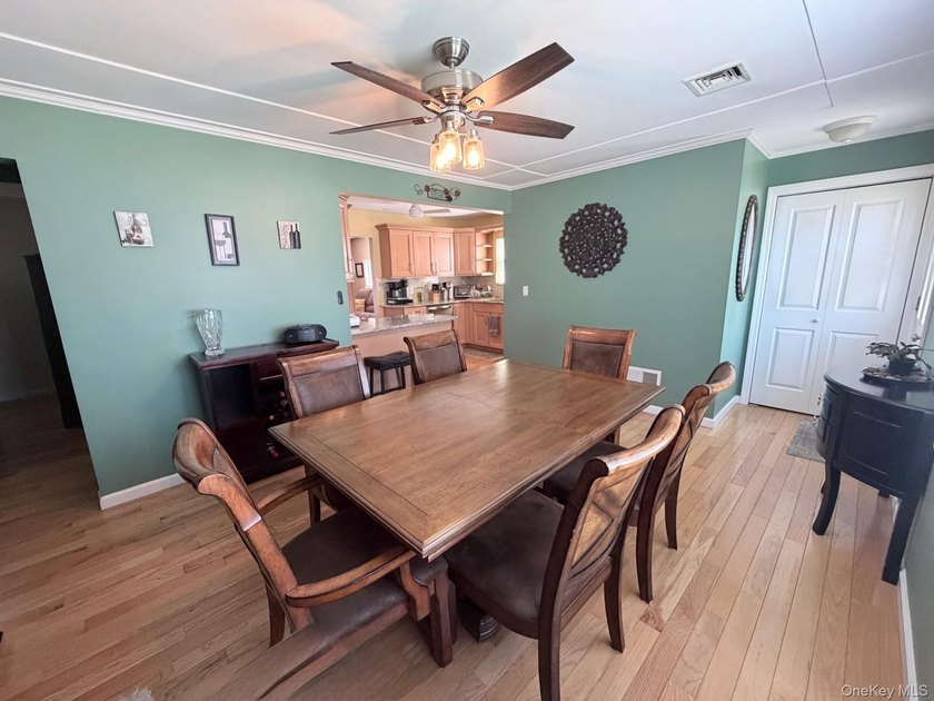 E-X-T-E-N-D-E-D Ranch in move in condition. Updated open kitchen - photo 3