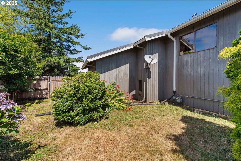 Custom Updated Home on Telegraph Hill with Bay Views.This - photo 45