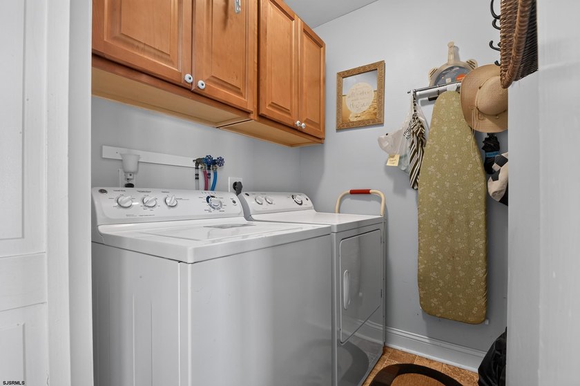 Don't miss out on this move-in ready 2 bedroom / 1 full bath - photo 22