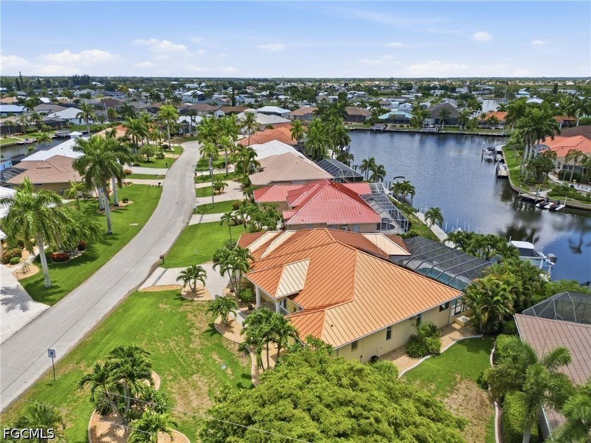 Waterfront living at its finest in Punta Gorda Isles! This - photo 31