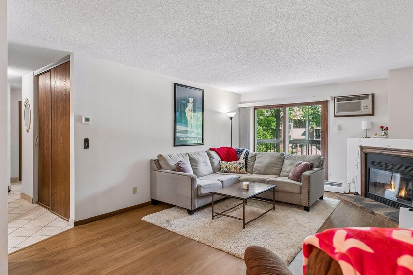 Rarely available corner unit with 3 bedrooms, 2 bathrooms, and 2 - photo 4