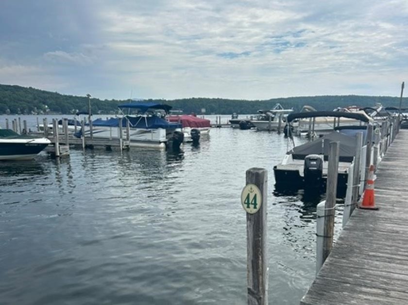 RARE OPPORTUNITY to own a sought after BAY SHORE YACHT CLUB boat - photo 2