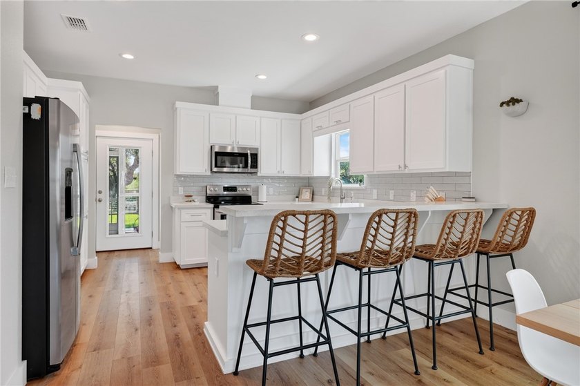 Coastal Living at Its Finest - Privacy, Nature &amp; Endless - photo 14