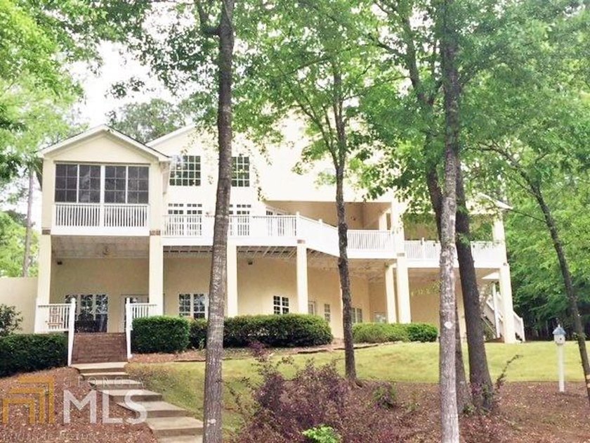 A combination of luxury, comfort, grandeur, privacy and intimacy - photo 19