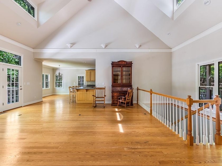 One of the best values in Big Canoe! This beautifully maintained - photo 4
