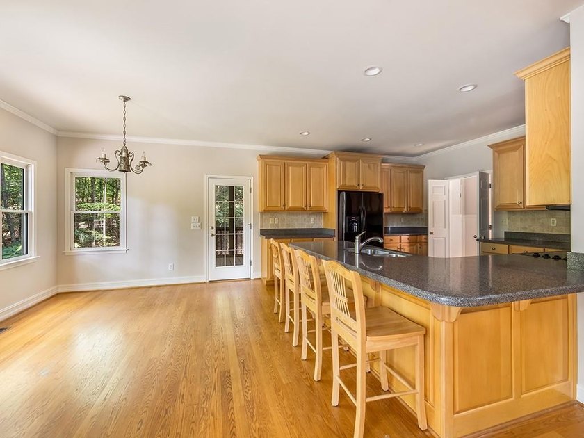 One of the best values in Big Canoe! This beautifully maintained - photo 8