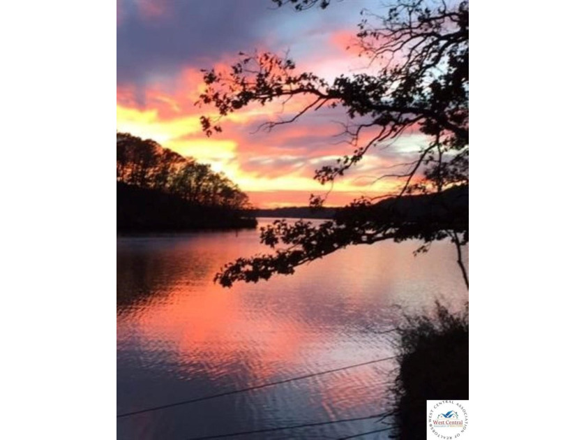 2.784 Acres of Waterfront in Forbes Lake of the Ozarks. Forbes - photo 4