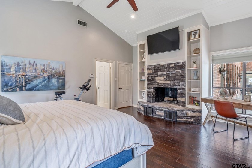 Completely refreshed and move-in ready, this exceptional - photo 16