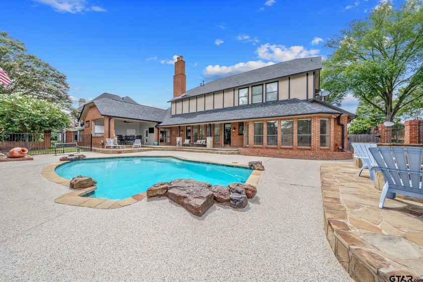Completely refreshed and move-in ready, this exceptional - photo 39
