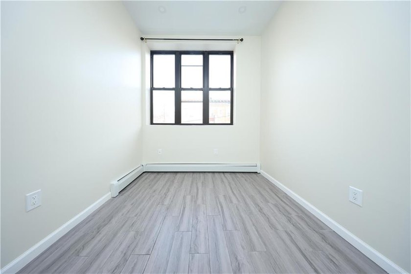 Turn Key Opportunity for Investors! This Extra Large Corner - photo 7